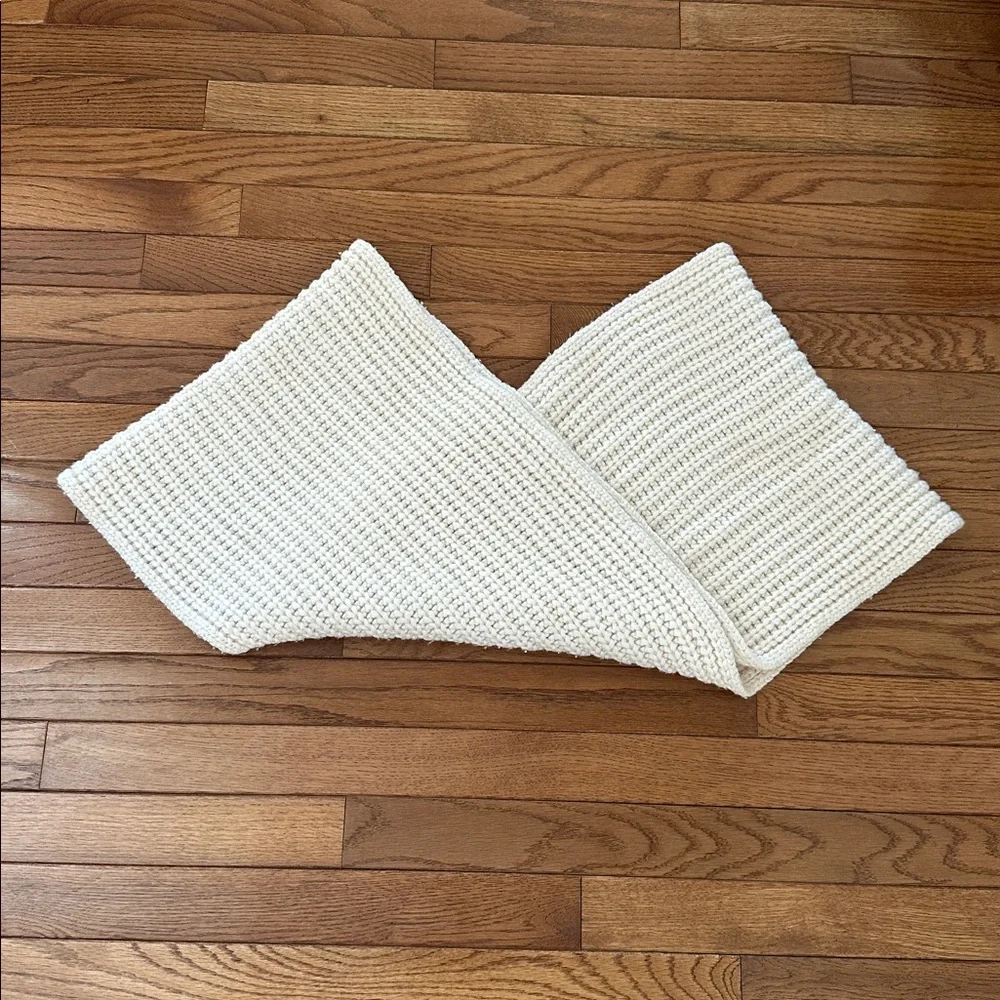 🤍 J. CREW women’s infinity scarf cream off white chunky knit